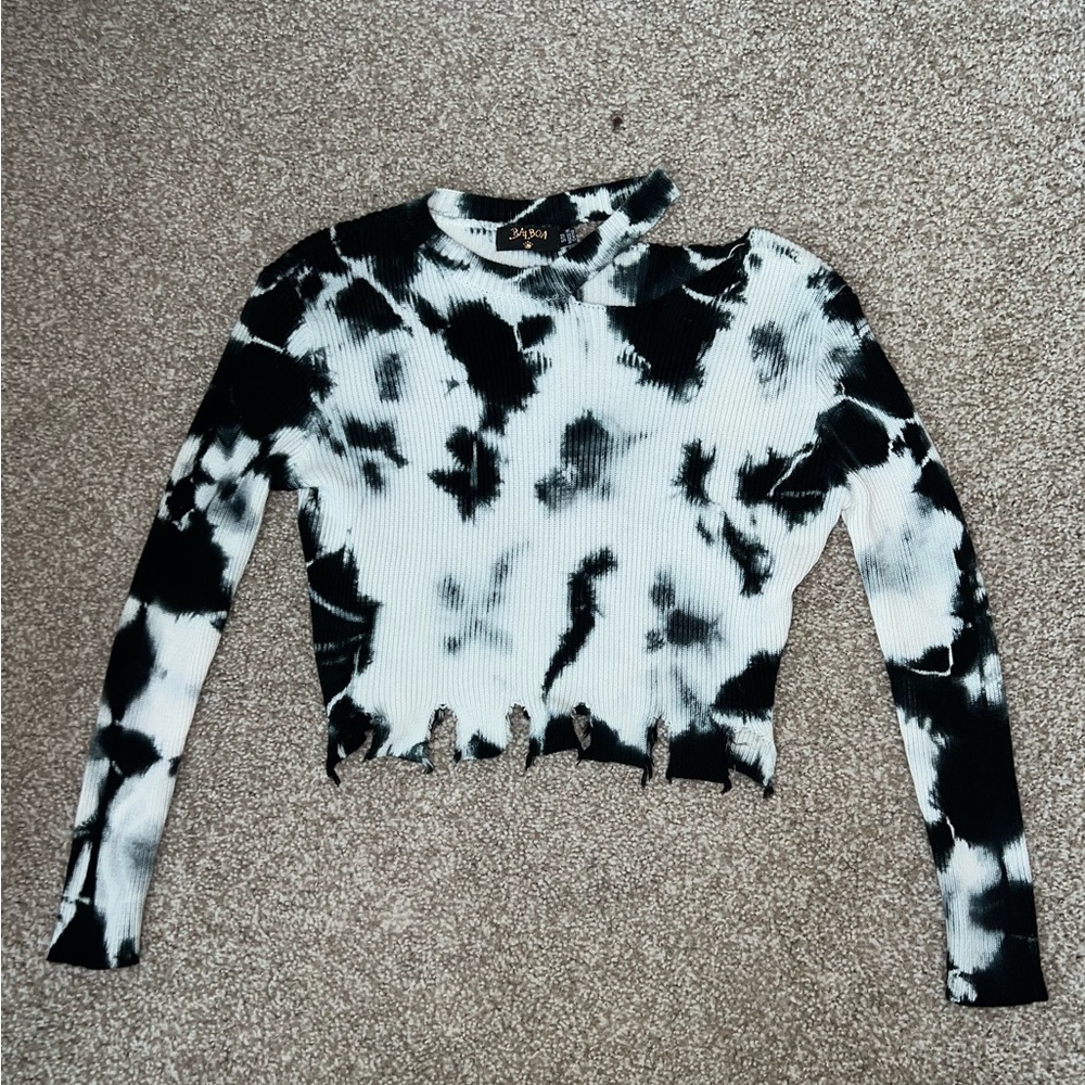 Vanilla Sky (boutique) Black and White Tie Dye Distressed Crop Top